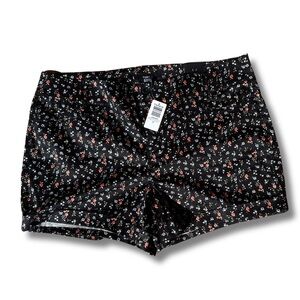Torrid Chino Floral Print Shorts Black Multicolor Plus 22 Button Pockets